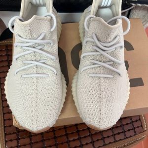 Yeezy 350v2 sesame